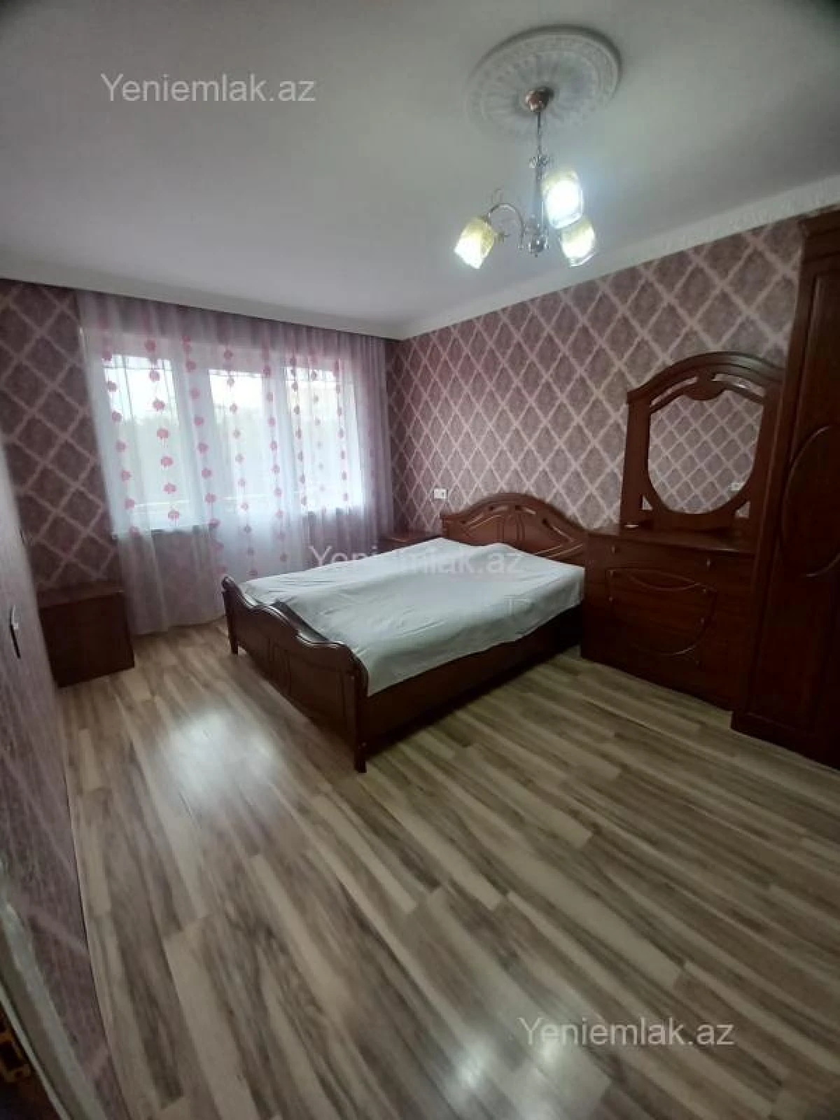 Satılır 1 otaqlı köhnə tikili 35 m²