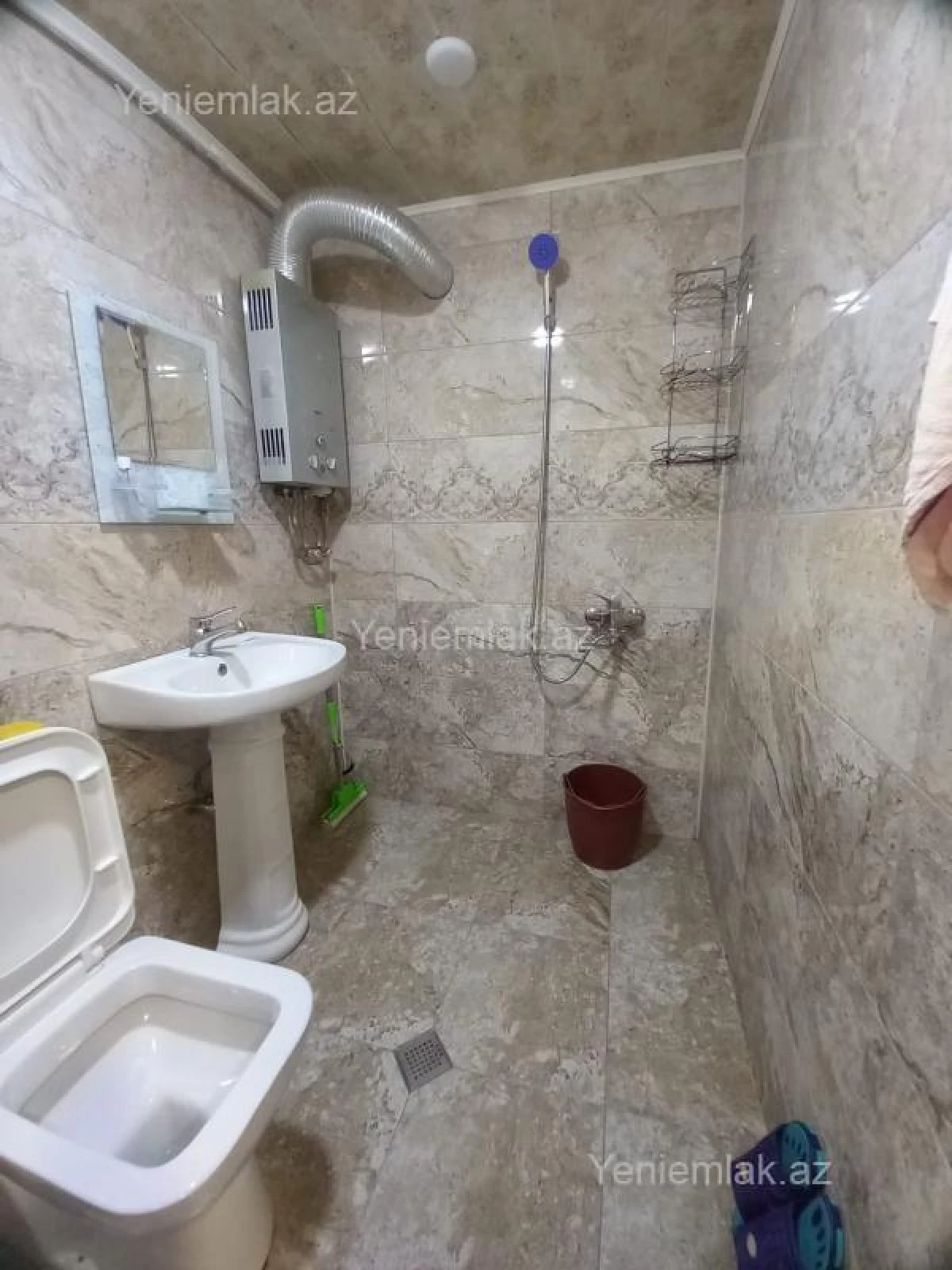 Satılır 1 otaqlı köhnə tikili 35 m²