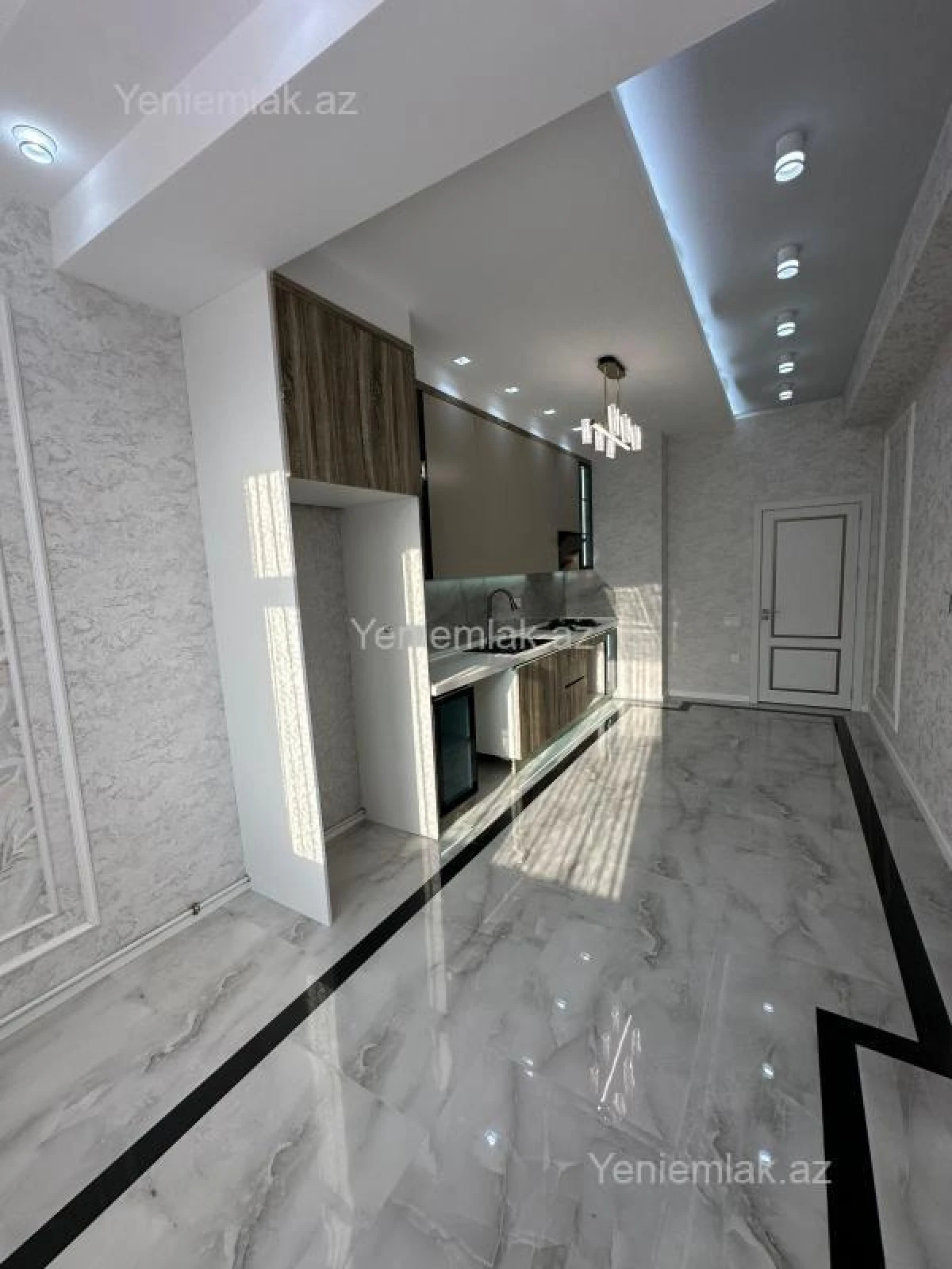 Satılır 3 otaqlı yeni tikili 127 m²