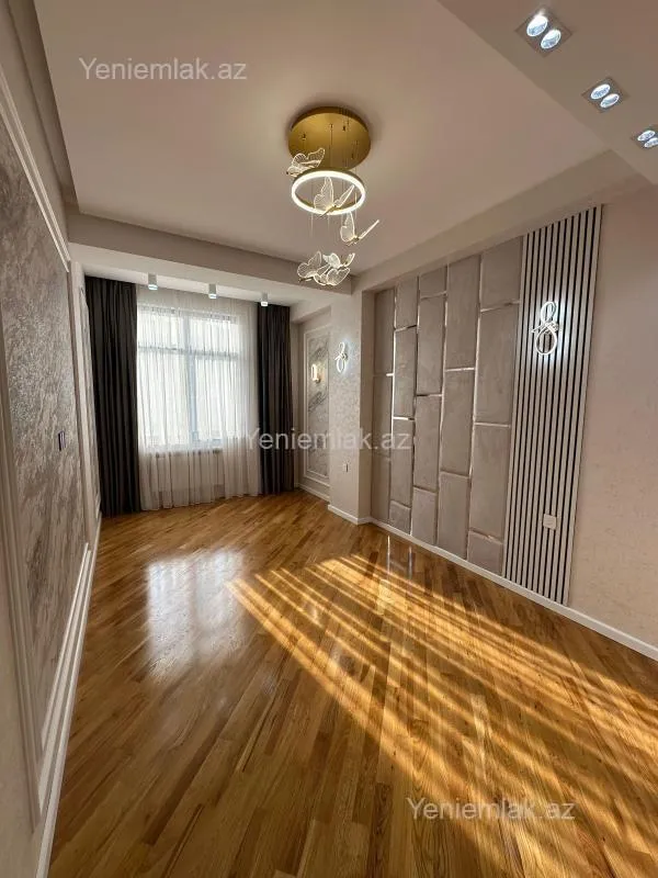 Satılır 3 otaqlı yeni tikili 127 m²