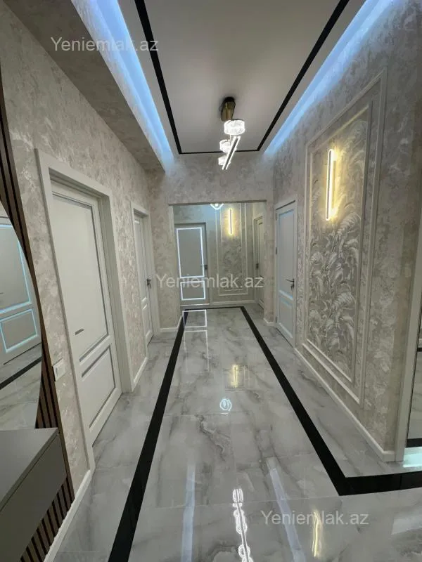 Satılır 3 otaqlı yeni tikili 127 m²