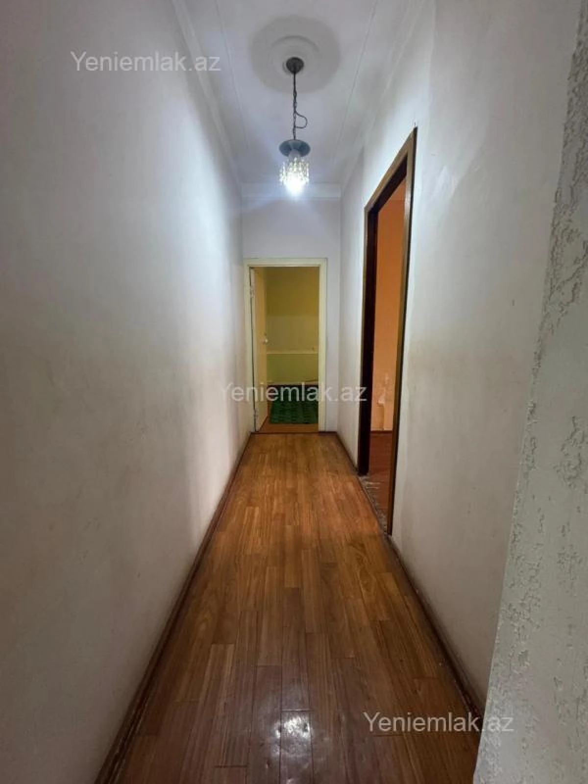 Satılır 5 otaqlı köhnə tikili 110 m²