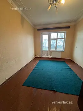 Satılır 5 otaqlı köhnə tikili 110 m²