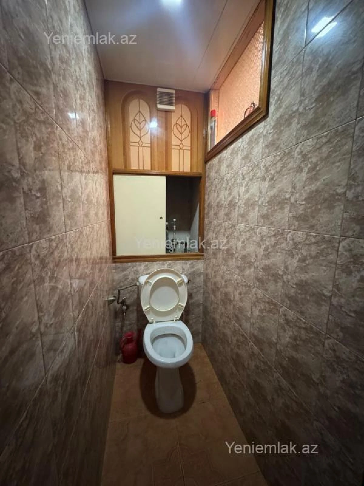 Satılır 5 otaqlı köhnə tikili 110 m²
