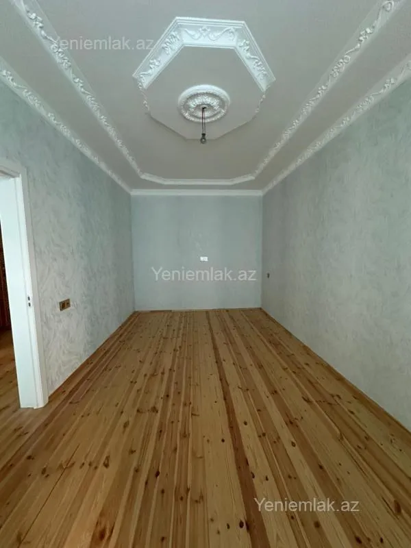 Satılır 4 otaqlı həyət evi 140 m²