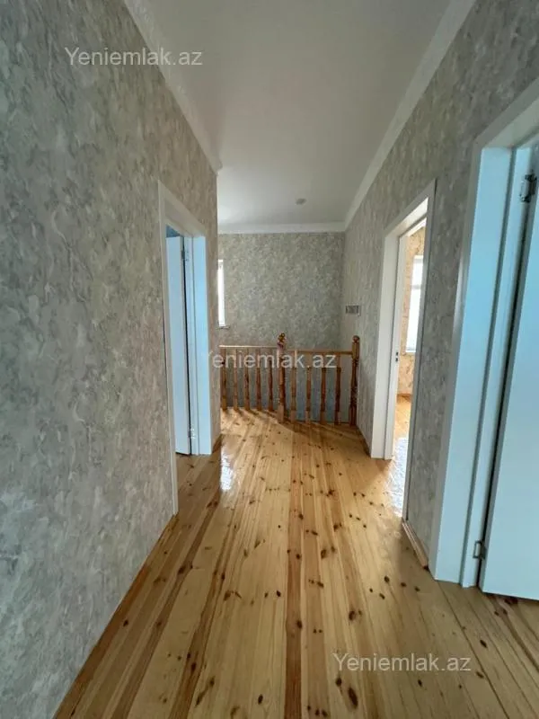 Satılır 4 otaqlı həyət evi 140 m²