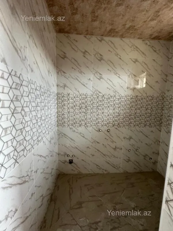 Satılır 4 otaqlı həyət evi 140 m²
