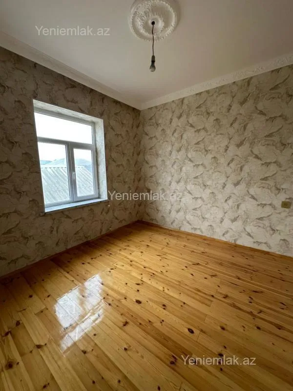 Satılır 4 otaqlı həyət evi 140 m²