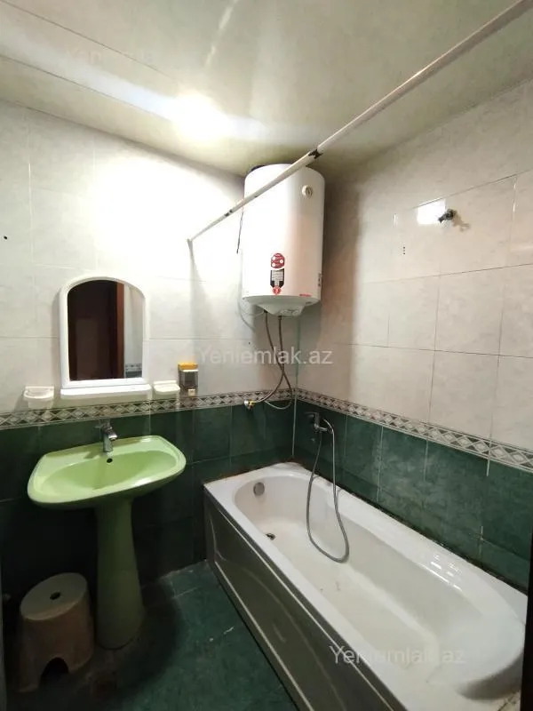 Satılır 3 otaqlı yeni tikili 90 m²