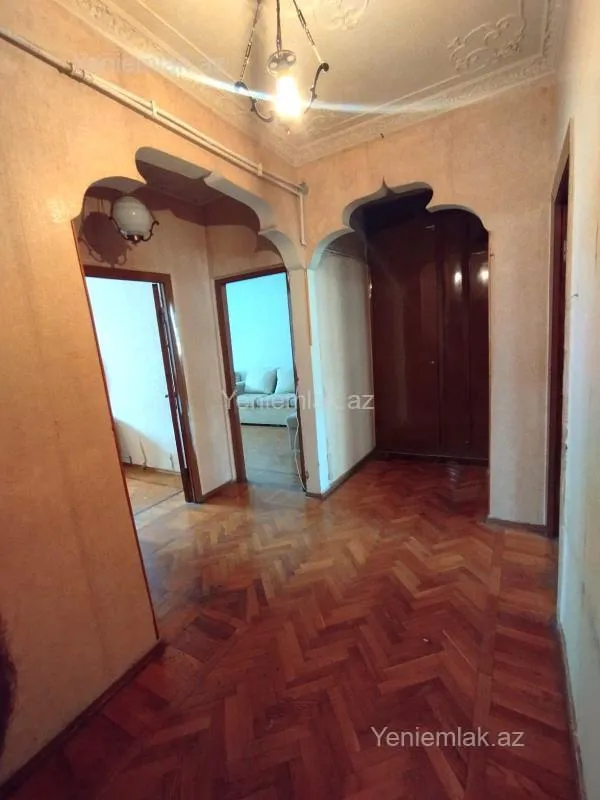 Satılır 3 otaqlı yeni tikili 90 m²