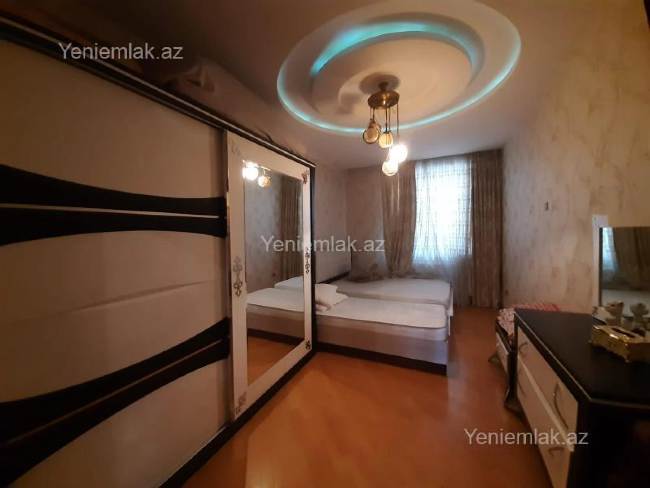 Satılır 4 otaqlı yeni tikili 170 m²