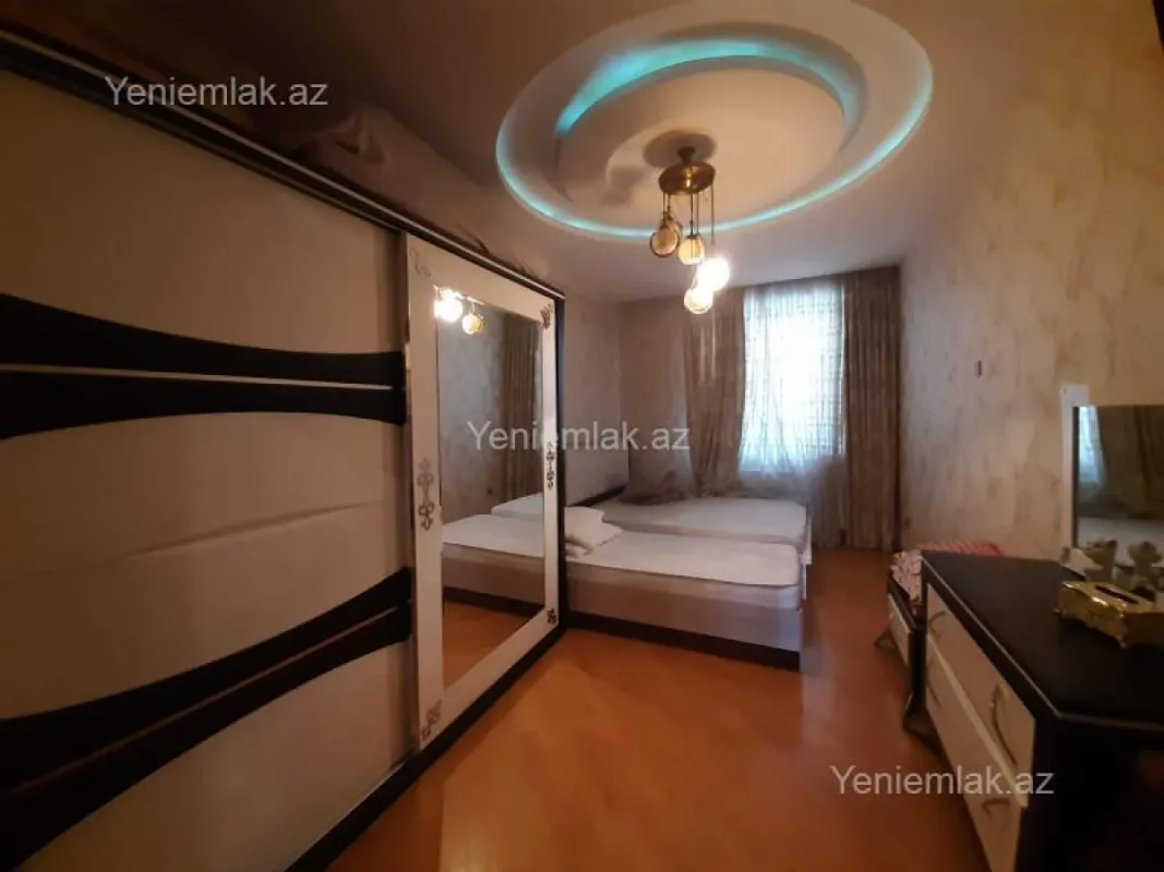 Satılır 4 otaqlı yeni tikili 170 m²