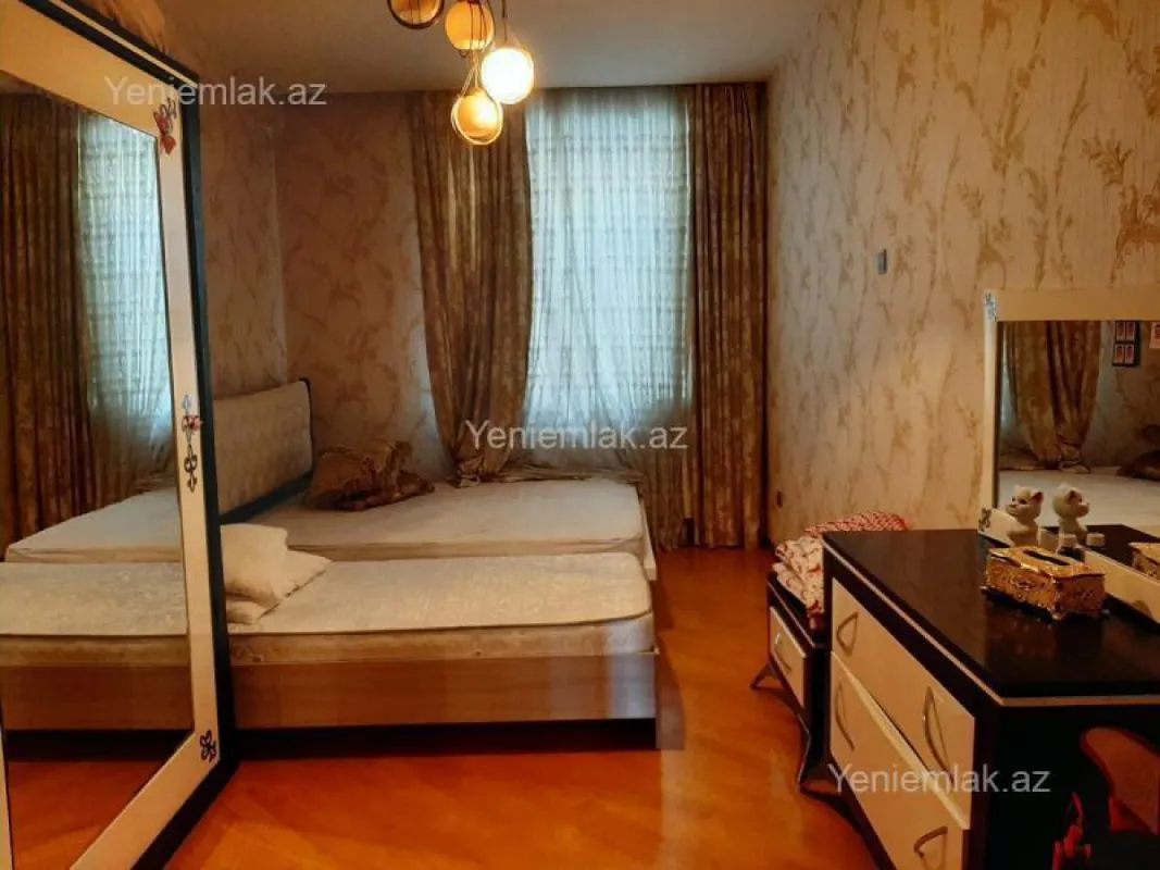 Satılır 4 otaqlı yeni tikili 170 m²