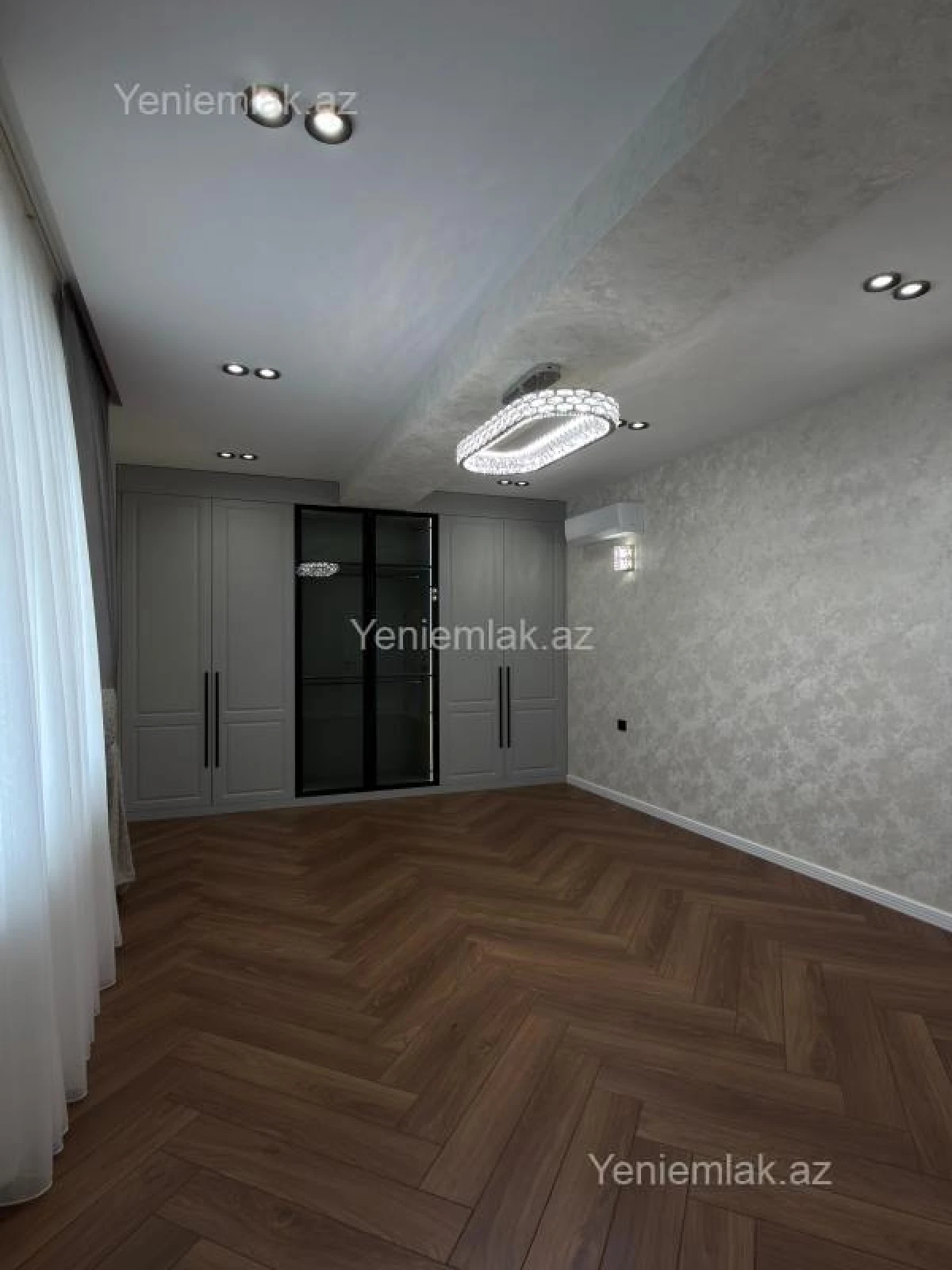 Satılır 3 otaqlı yeni tikili 105 m²