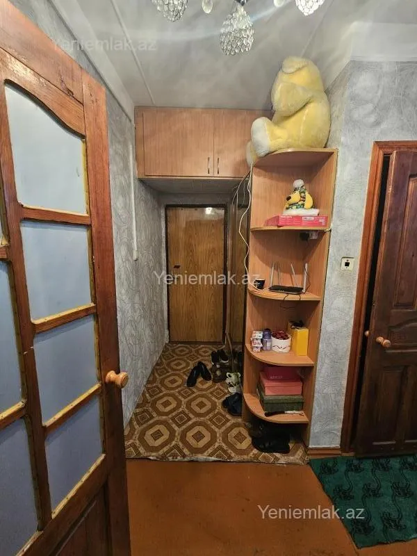 Satılır 1 otaqlı köhnə tikili 64 m²
