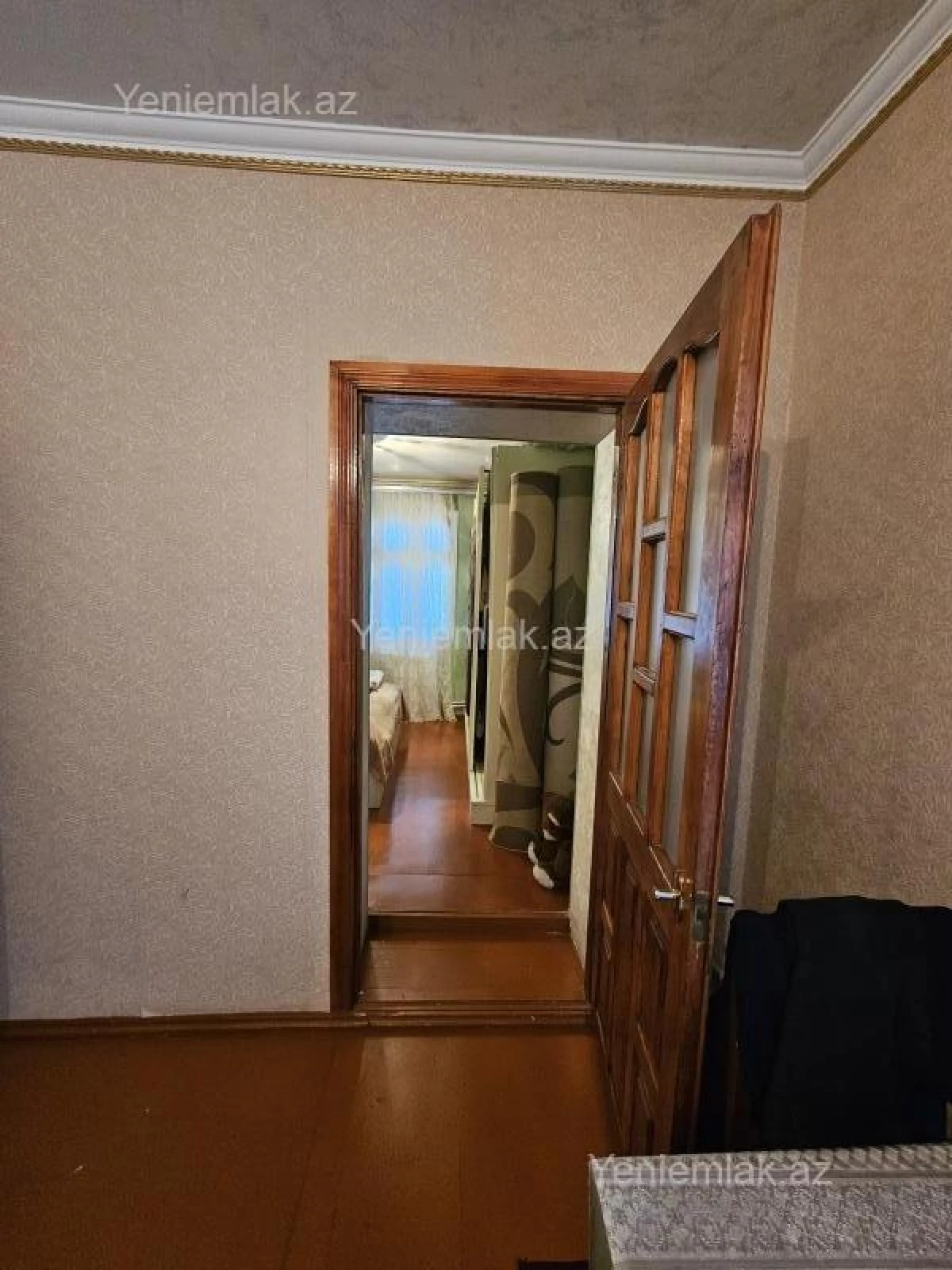 Satılır 1 otaqlı köhnə tikili 64 m²