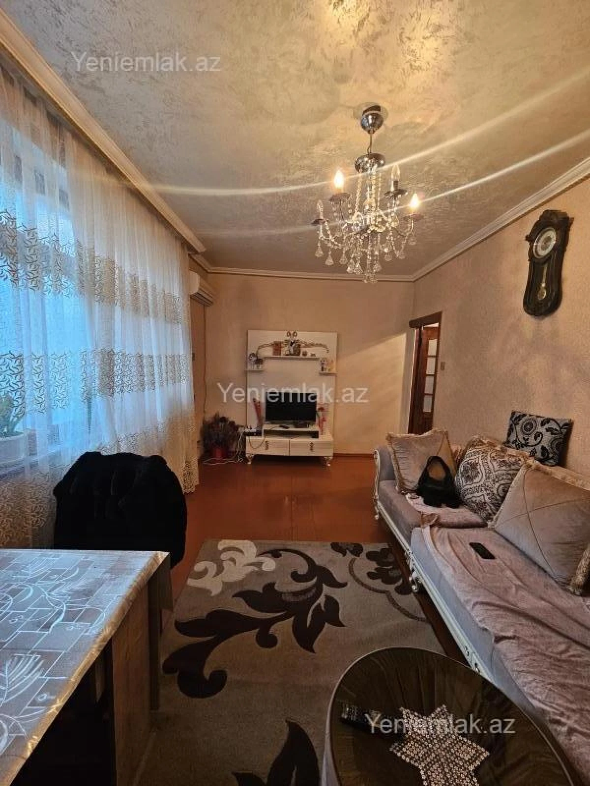 Satılır 1 otaqlı köhnə tikili 64 m²