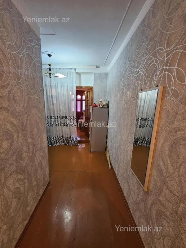 Satılır 1 otaqlı köhnə tikili 64 m²