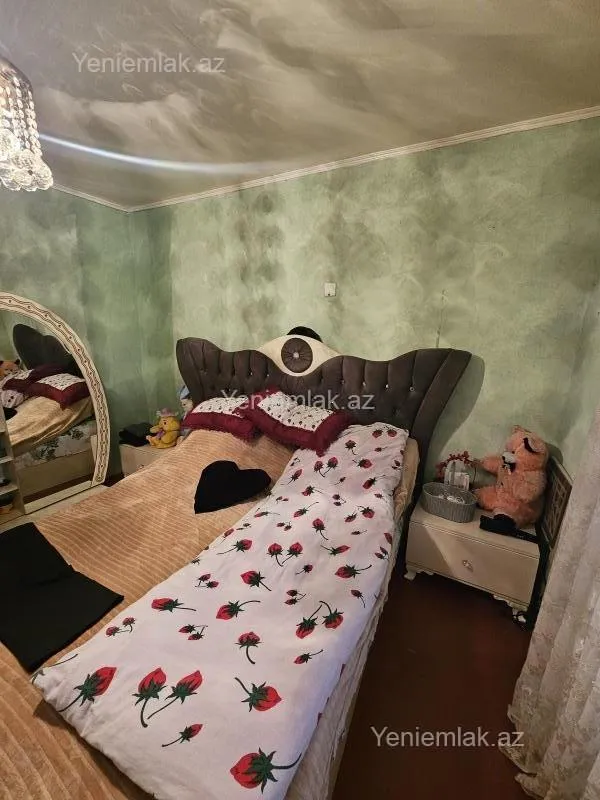 Satılır 1 otaqlı köhnə tikili 64 m²