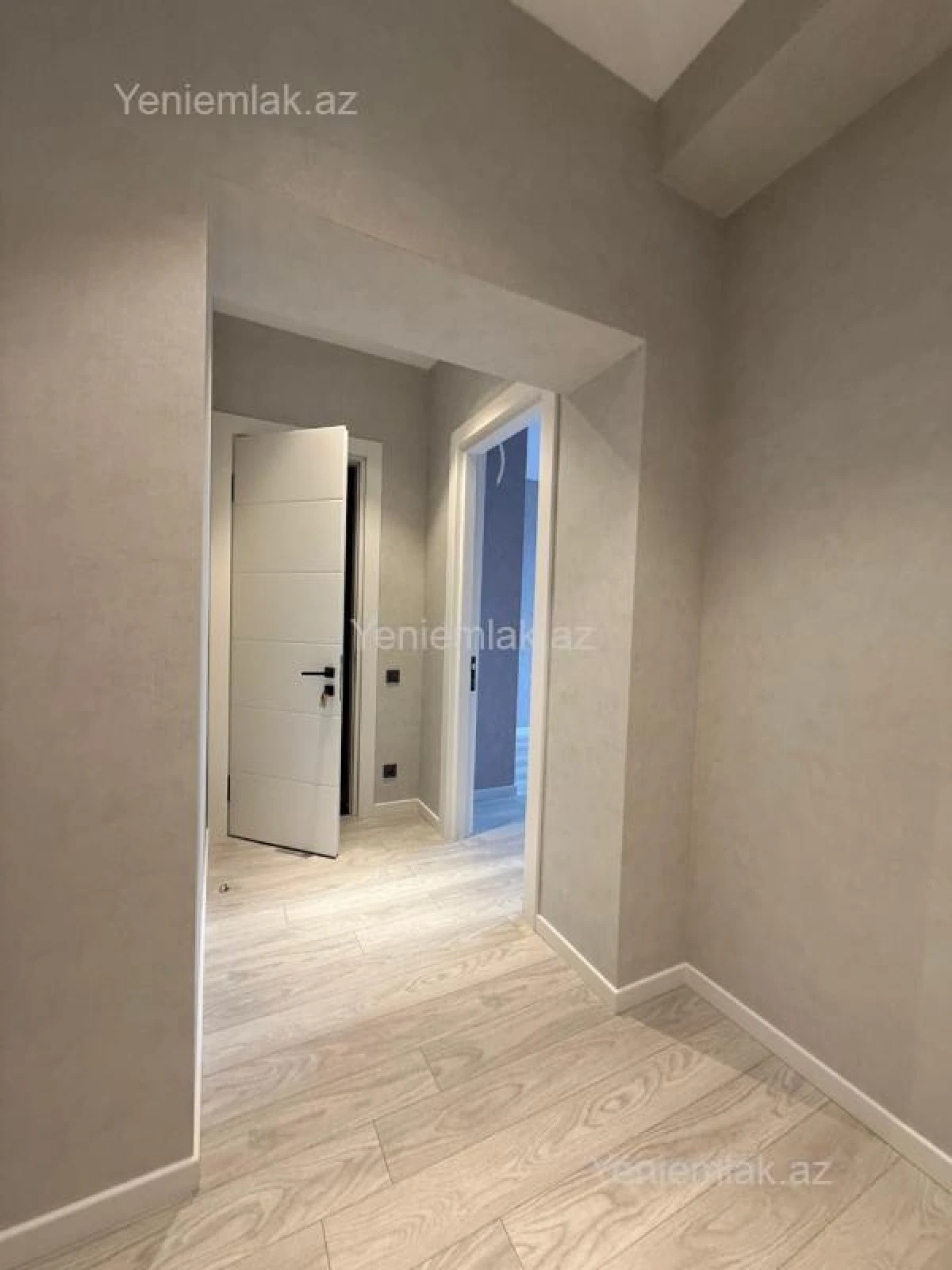 Satılır 3 otaqlı yeni tikili 77.7 m²