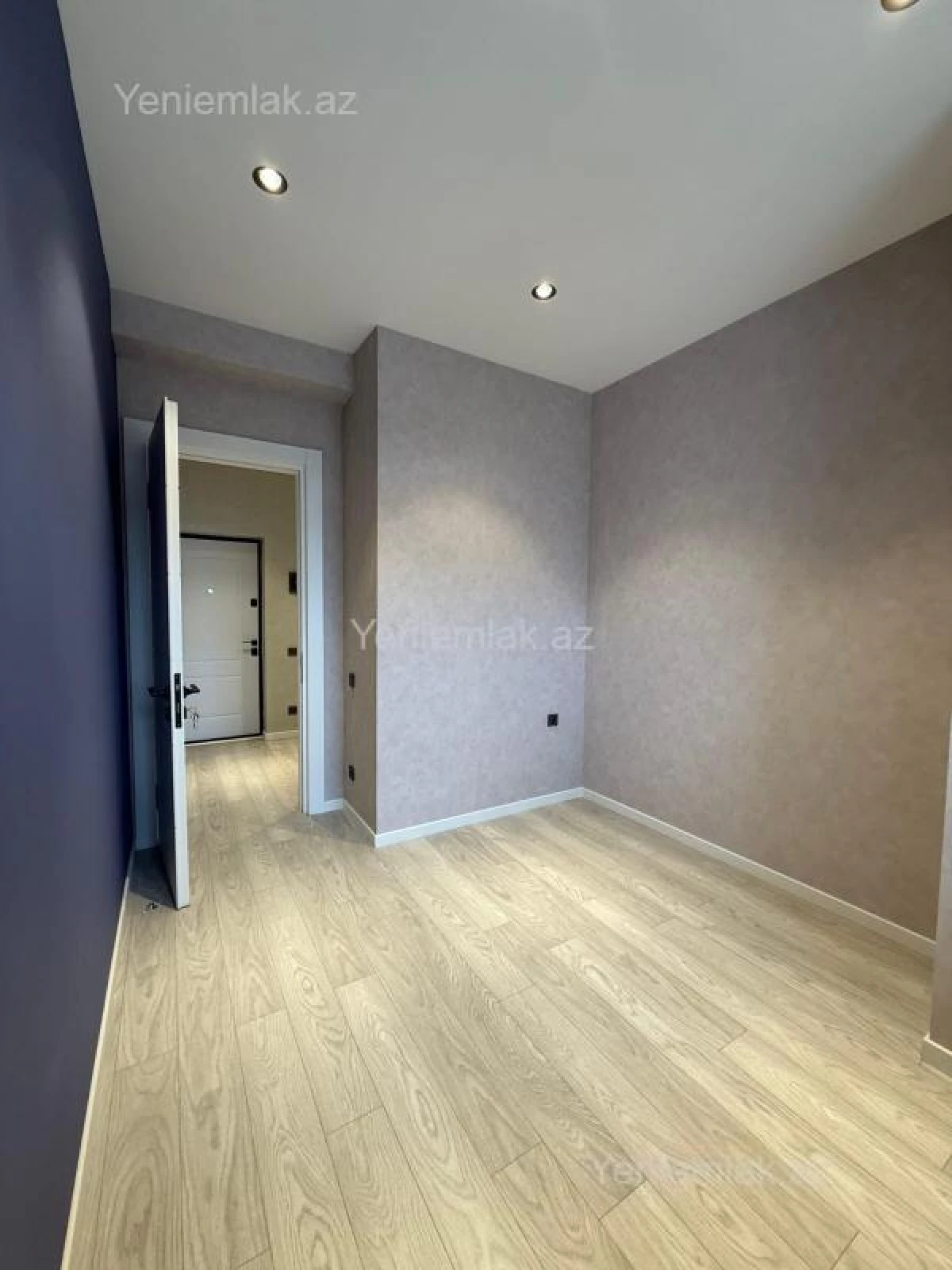 Satılır 3 otaqlı yeni tikili 77.7 m²