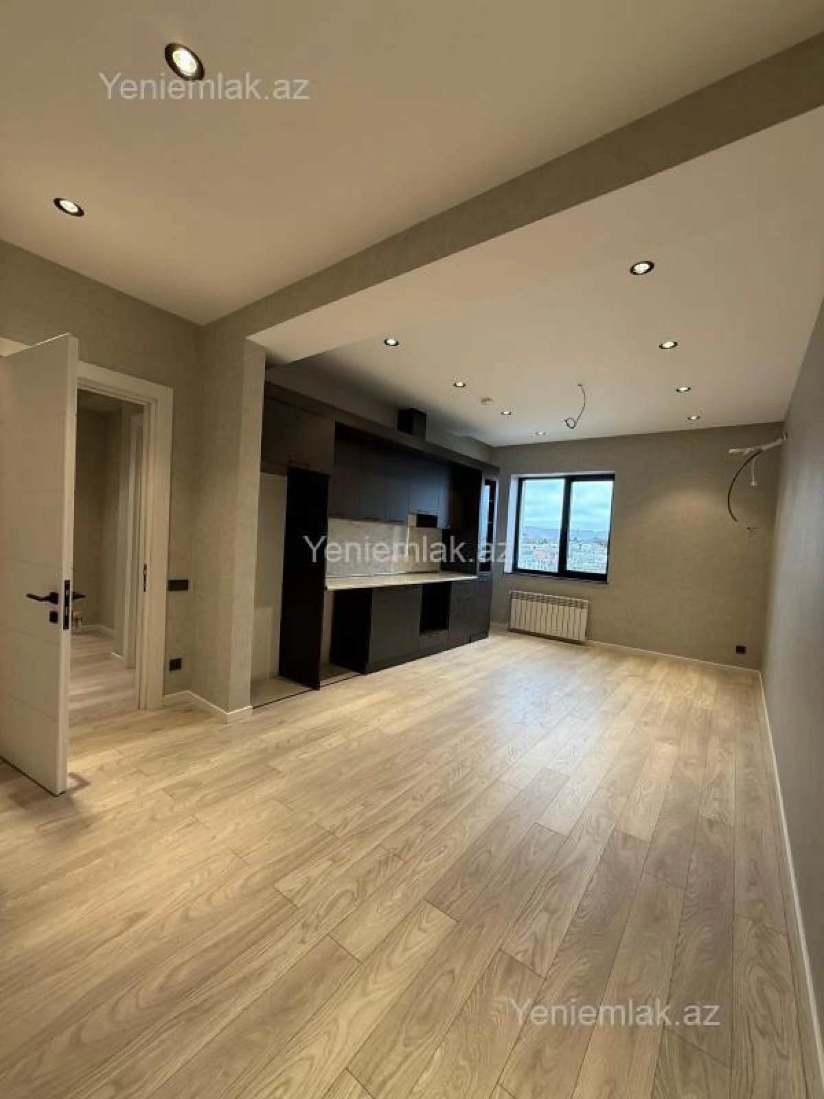 Satılır 3 otaqlı yeni tikili 77.7 m²