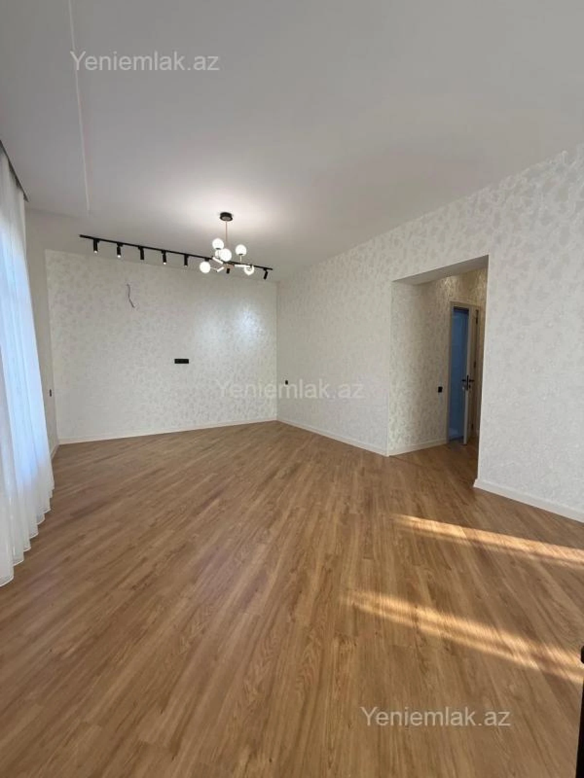 Satılır 7 otaqlı həyət evi 350 m²