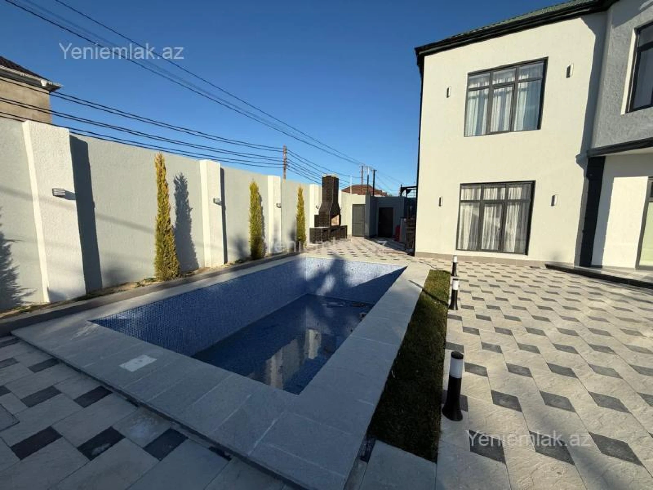 Satılır 7 otaqlı həyət evi 350 m²