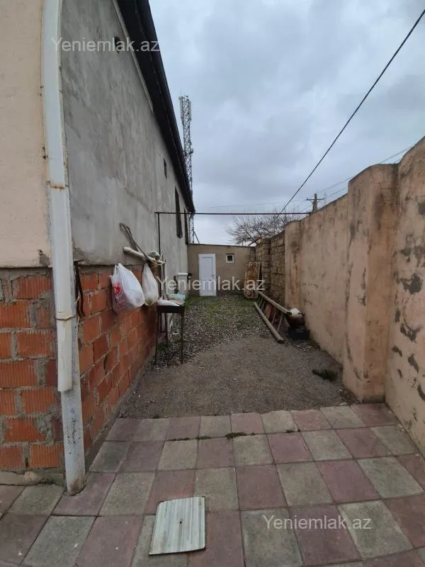 Satılır 3 otaqlı həyət evi 70 m²