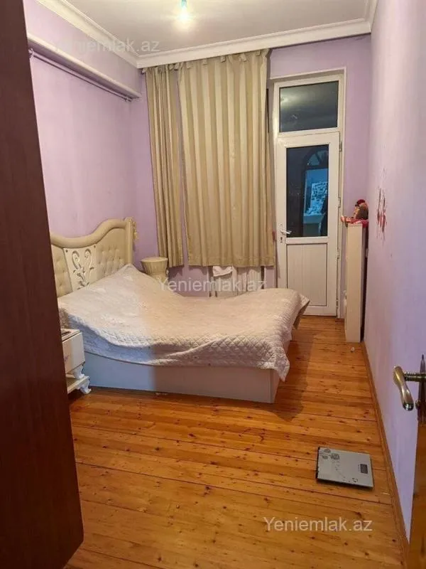 Satılır 2 otaqlı yeni tikili 70 m²
