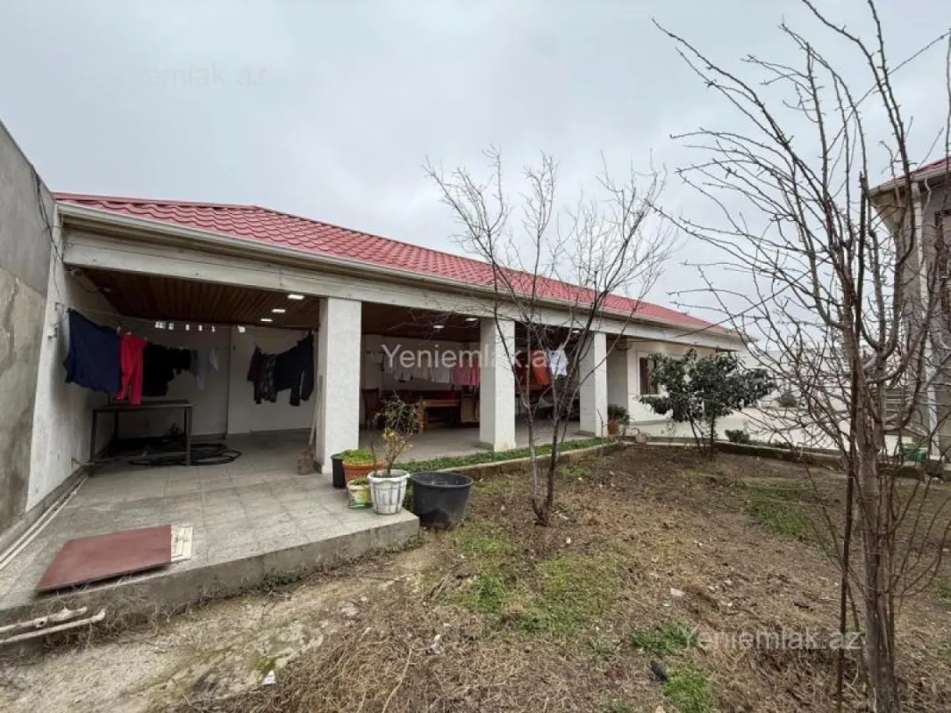 Satılır 6 otaqlı həyət evi 130 m²