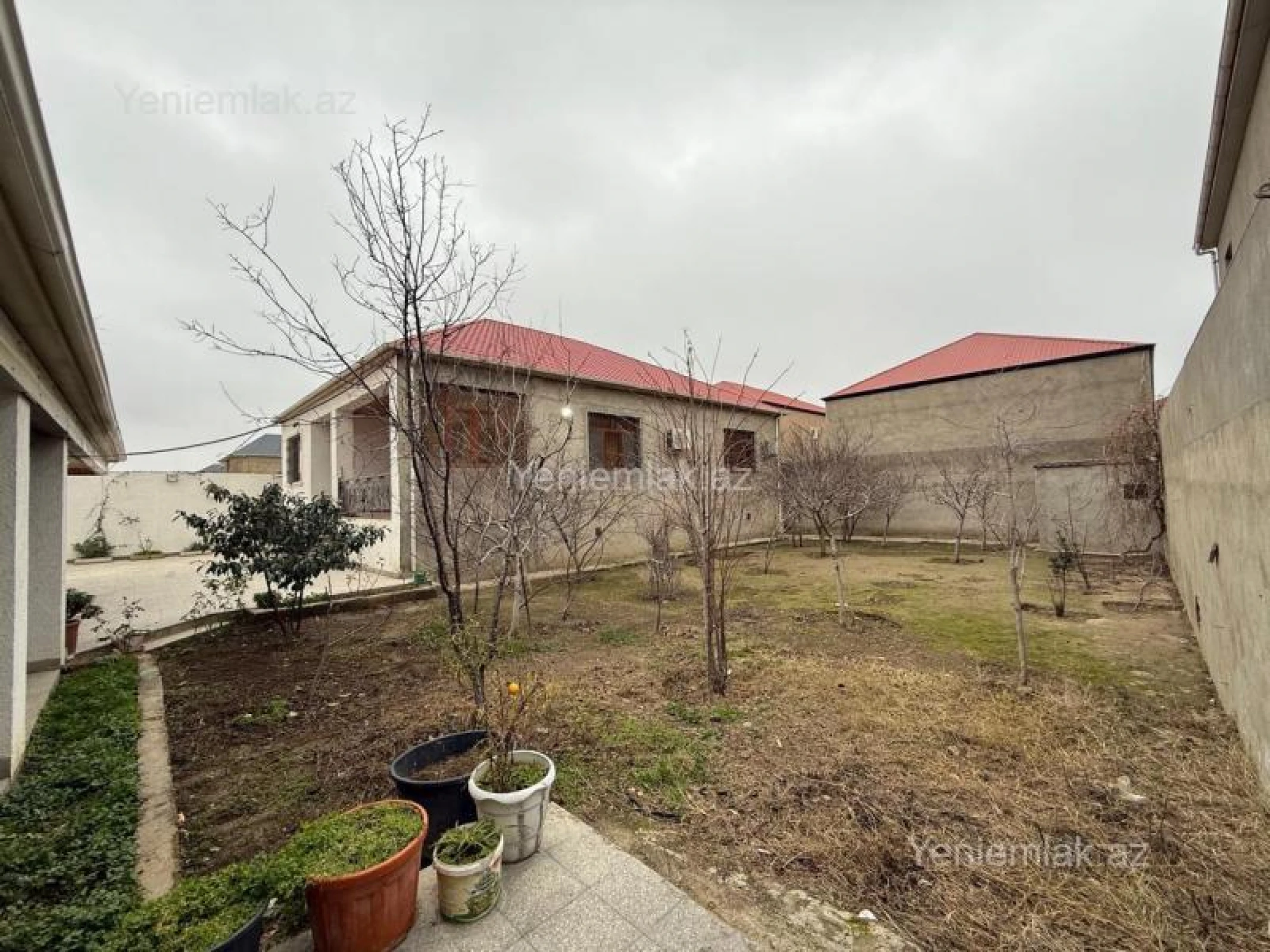 Satılır 6 otaqlı həyət evi 130 m²