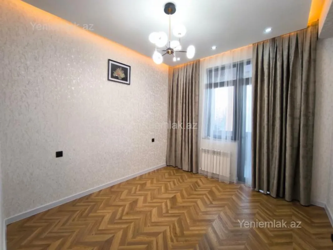 Satılır 3 otaqlı yeni tikili 100 m²