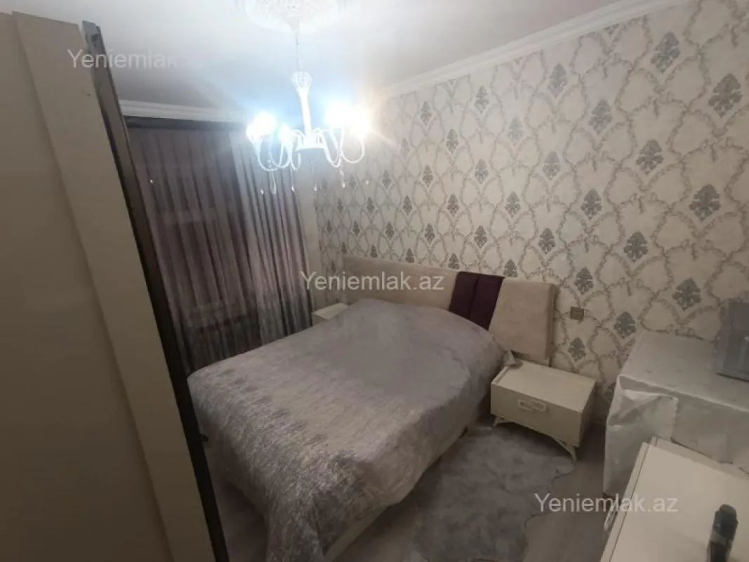 Satılır 3 otaqlı köhnə tikili 85 m²