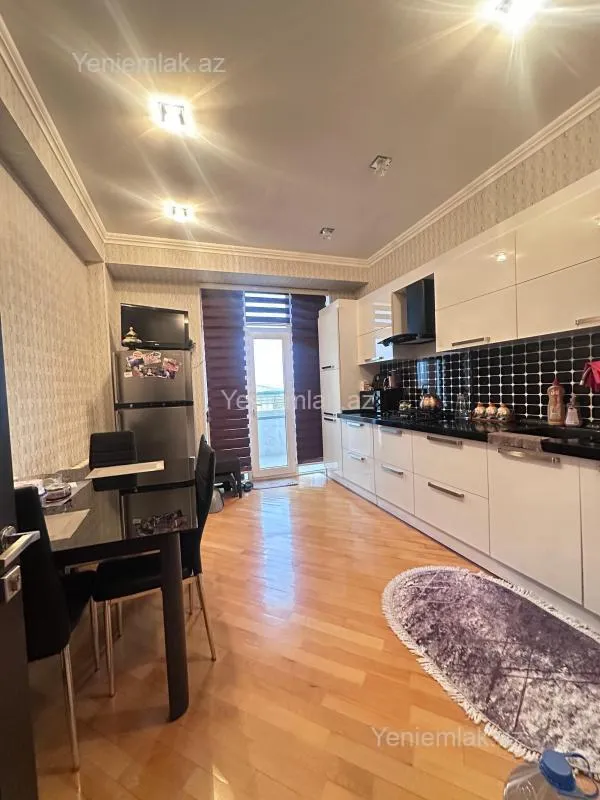 Satılır 3 otaqlı yeni tikili 101 m²