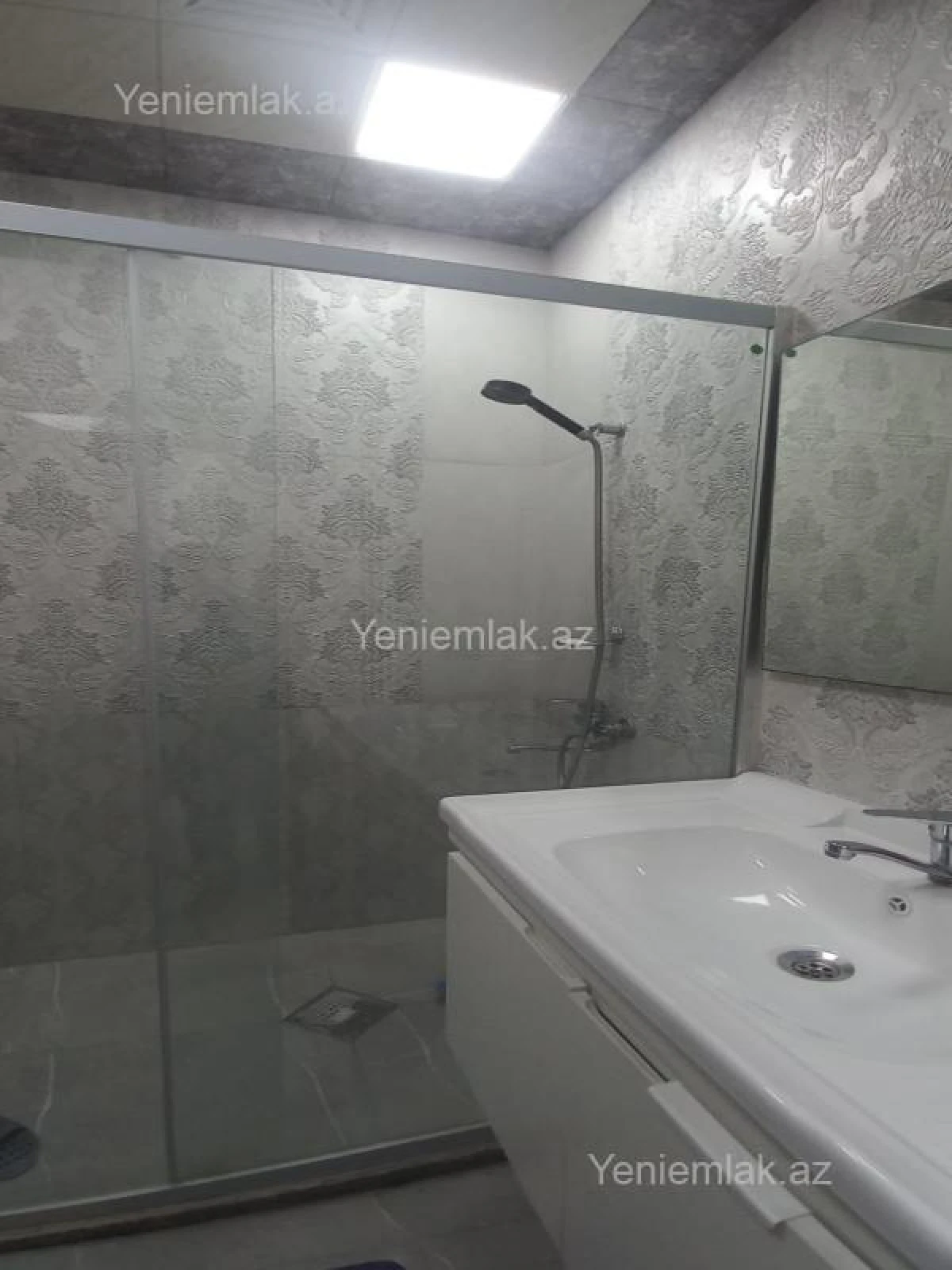 Satılır 3 otaqlı yeni tikili 117 m²