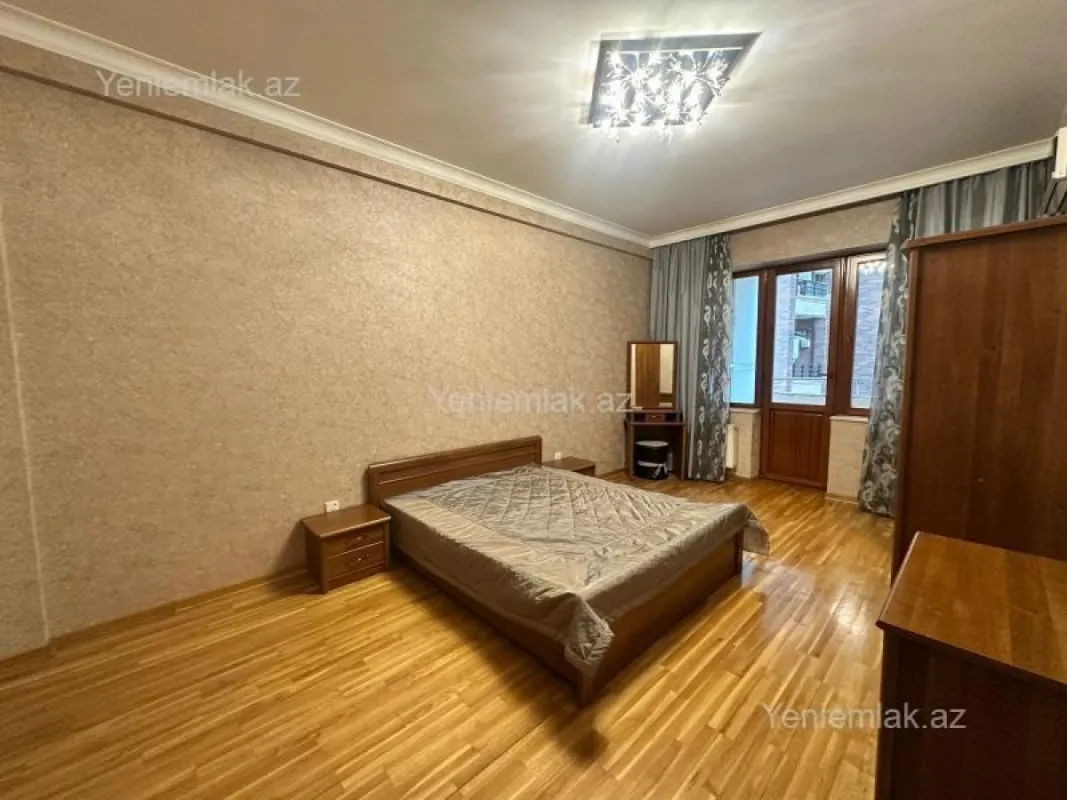 Satılır 3 otaqlı yeni tikili 122 m²