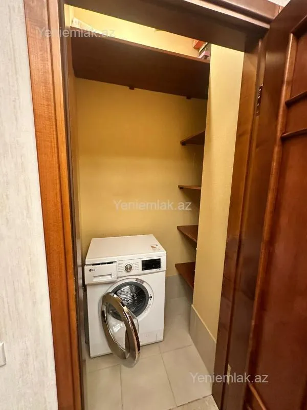 Satılır 3 otaqlı yeni tikili 122 m²