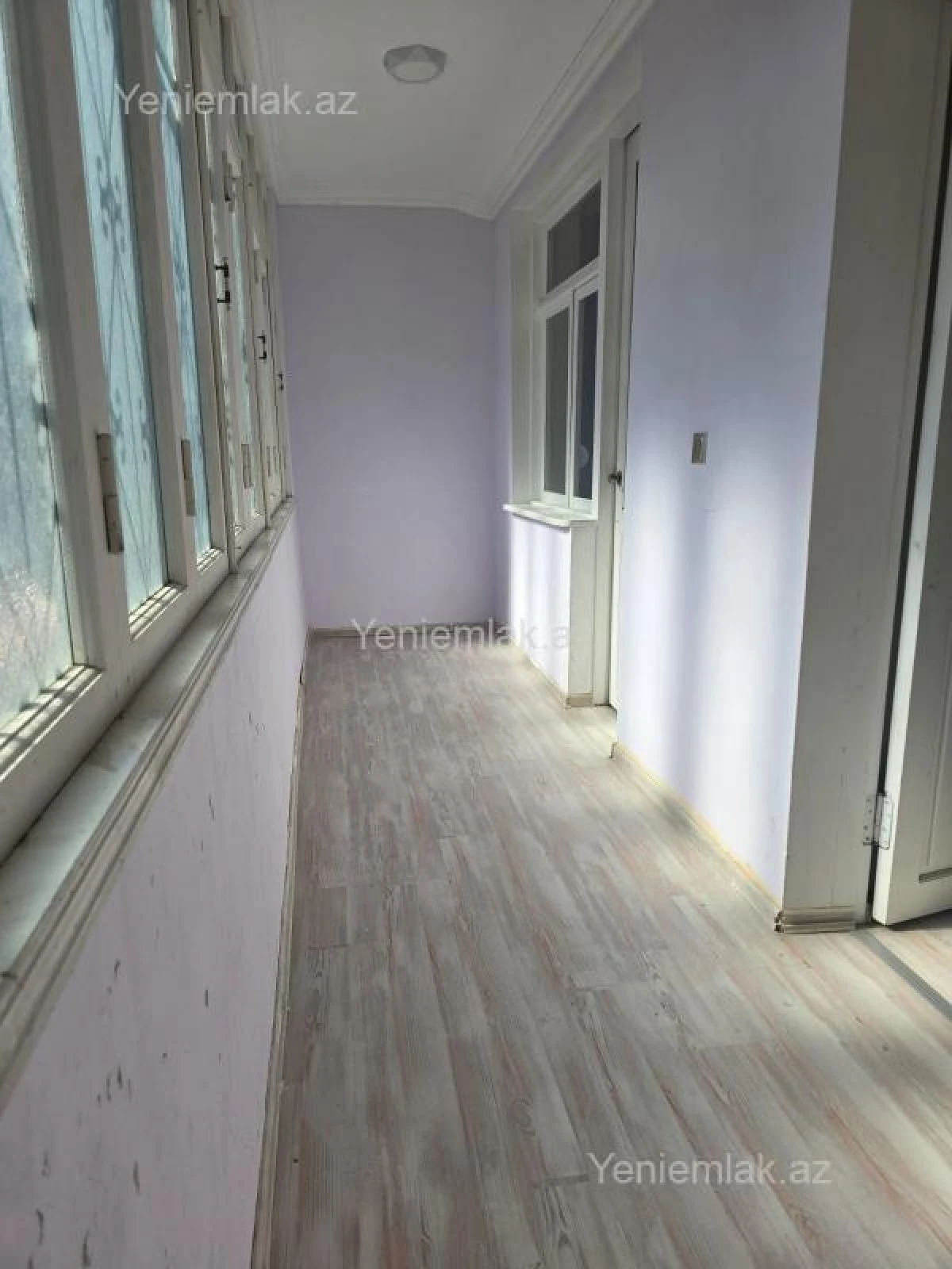 Satılır 4 otaqlı köhnə tikili 100 m²