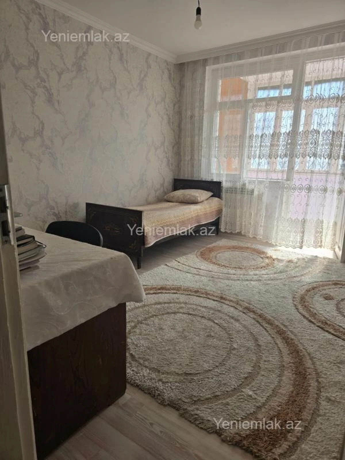 Satılır 4 otaqlı köhnə tikili 100 m²