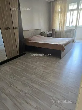 Satılır 4 otaqlı köhnə tikili 100 m²