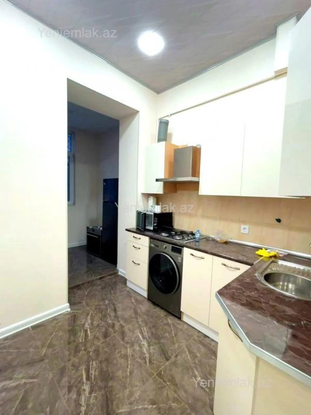 Satılır 2 otaqlı köhnə tikili 65.5 m²