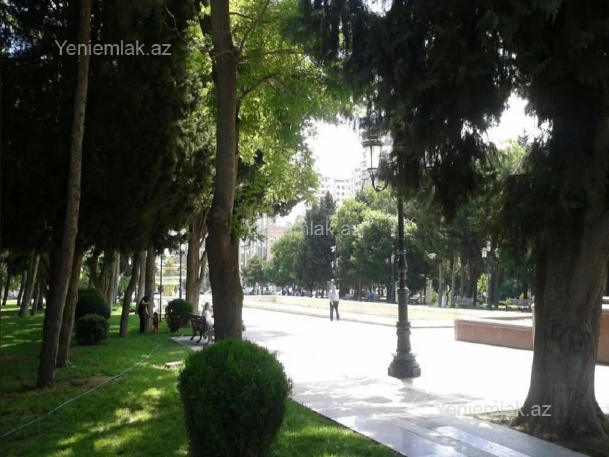 Satılır 2 otaqlı köhnə tikili 65.5 m²