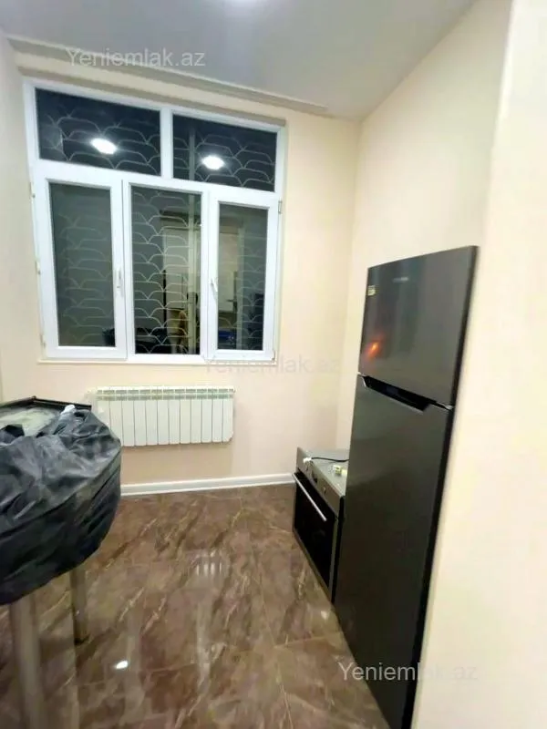 Satılır 2 otaqlı köhnə tikili 65.5 m²