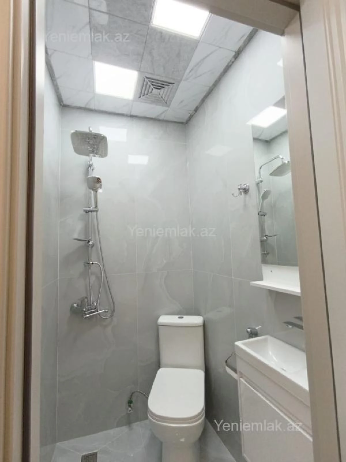 Satılır 3 otaqlı yeni tikili 73 m²