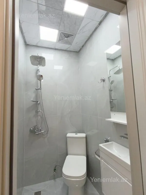 Satılır 3 otaqlı yeni tikili 73 m²