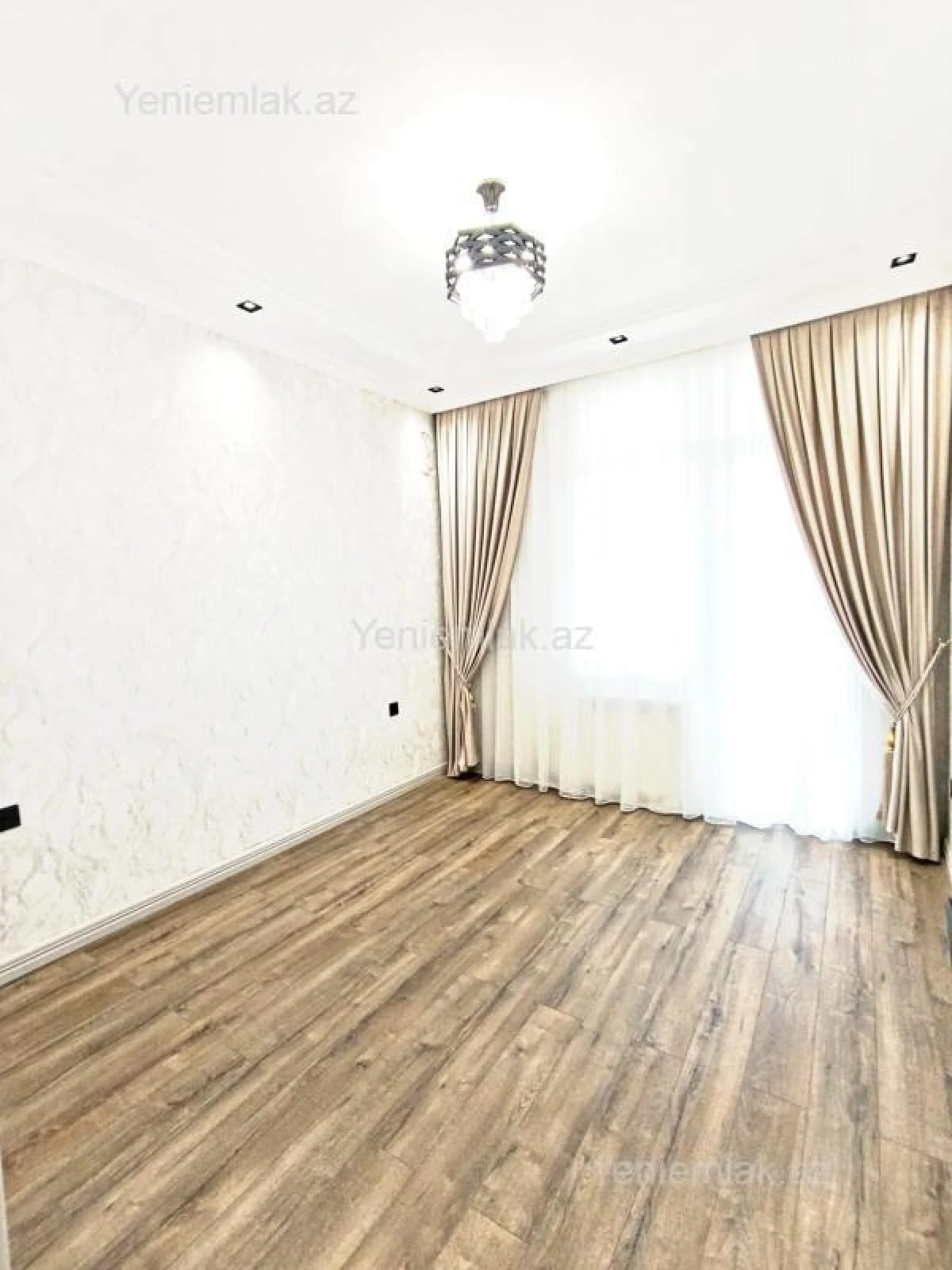 Satılır 3 otaqlı yeni tikili 73 m²