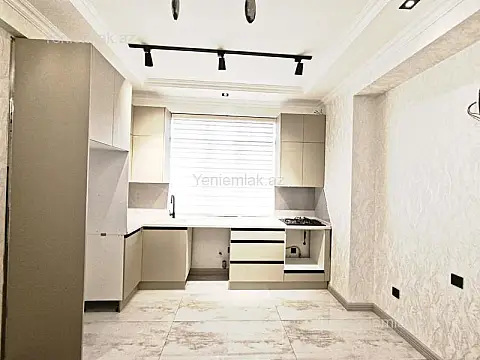 Satılır 3 otaqlı yeni tikili 73 m²