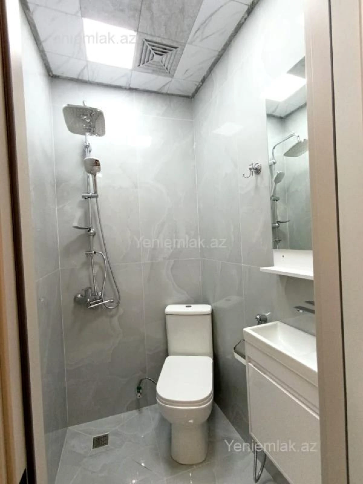 Satılır 3 otaqlı yeni tikili 73 m²