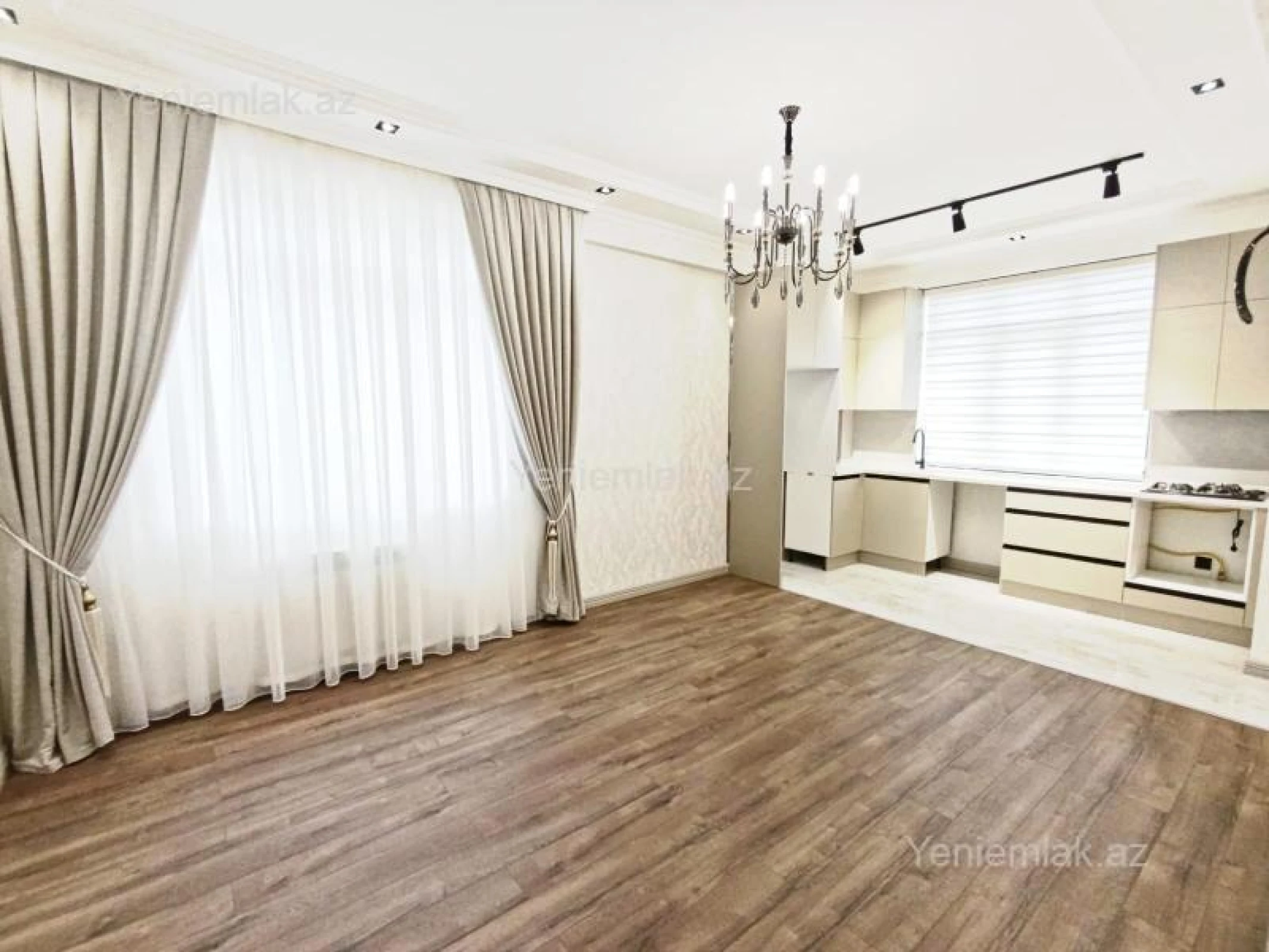 Satılır 3 otaqlı yeni tikili 73 m²